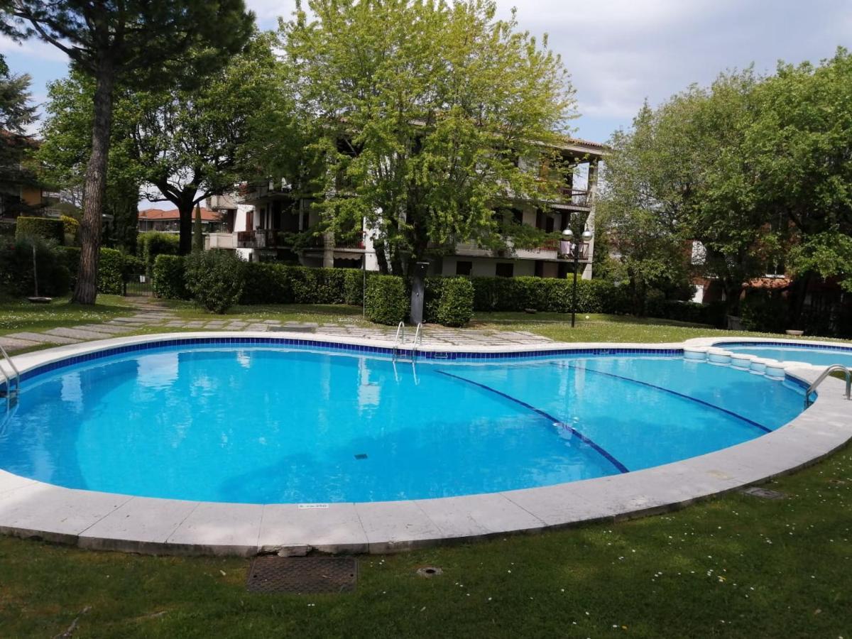 Lucky Apartment 2 Сирмионе Екстериор снимка